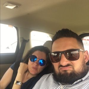 Meet your Posher, Brady